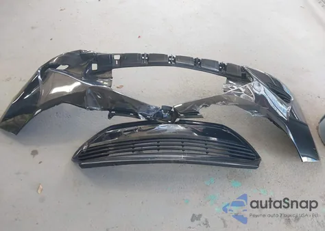 2017 Toyota Corolla Le z USA, uszkodzony, nr VIN 5YFBURHE2HP729538